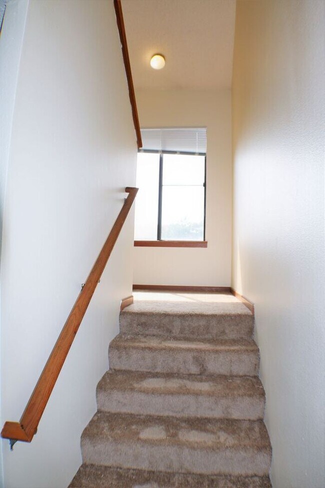 Building Photo - $1,375 | 3 Bedroom, 2.5 Bathroom Town Home...