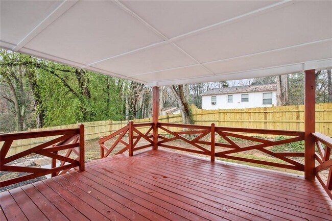 Building Photo - 3499 Fairlane Dr NW