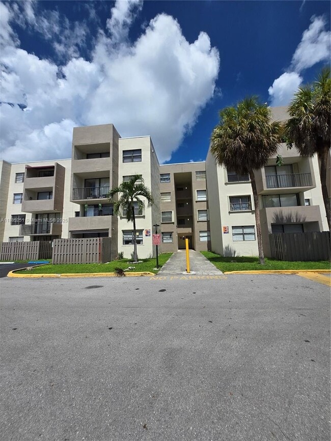 Building Photo - 8006 SW 149th Ave