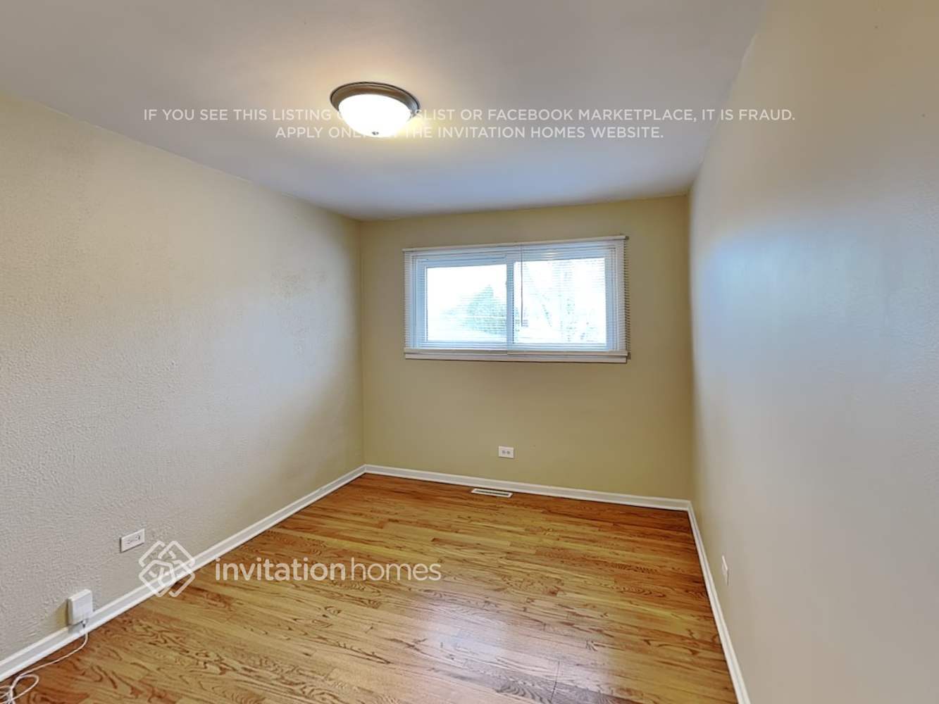 Building Photo - 144 E Drummond Ave