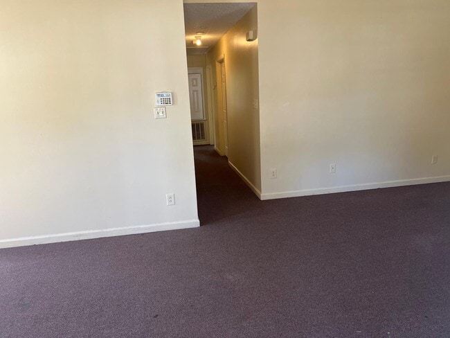 Building Photo - 534 Hanson St