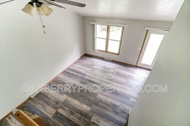 Building Photo - 3164 Kylemore Rd