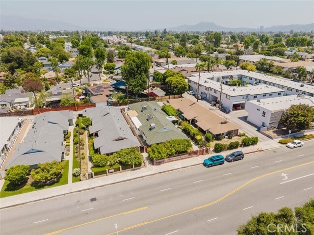 Building Photo - 6024 Coldwater Canyon Ave