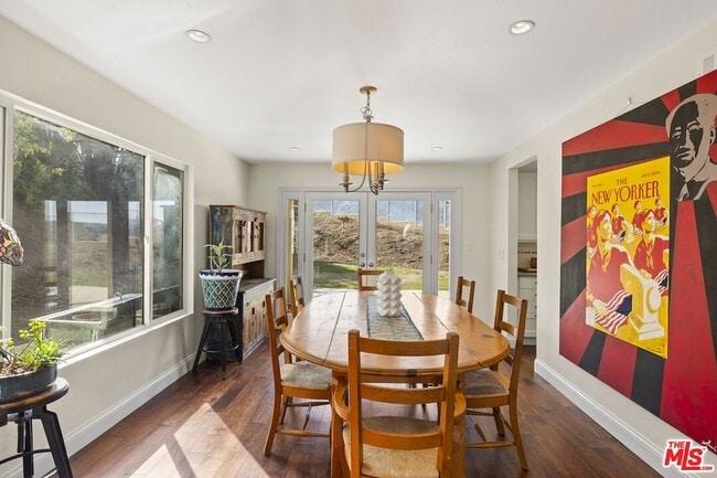 Building Photo - 3804 Vista Linda Dr