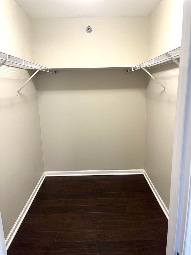Building Photo - 2 bedroom in Bloomingdale IL 60108