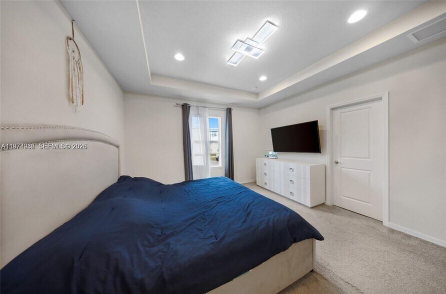 Building Photo - 932 Banyan Dr