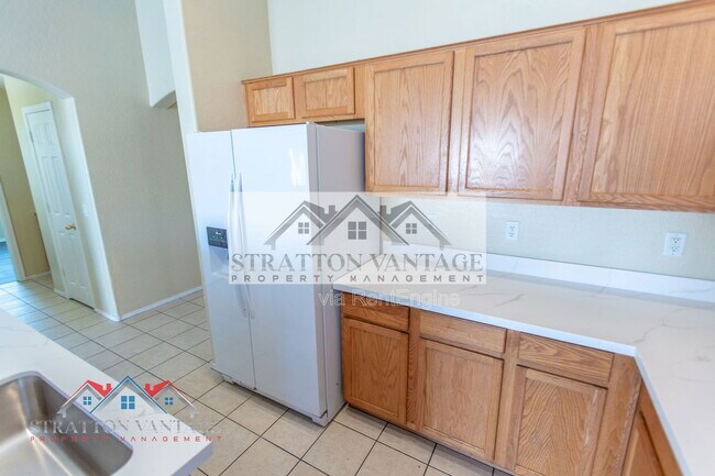 Building Photo - 11754 W Belmont Dr