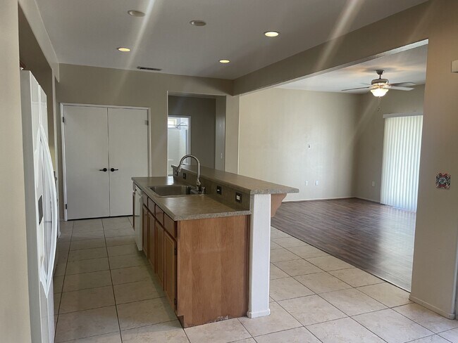 Building Photo - Long-term Rental