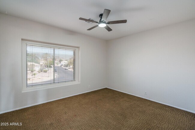 Building Photo - 5951 W Irma Ln