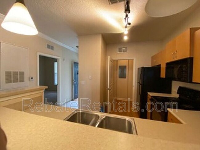 Building Photo - 8290 Gate Pkwy W