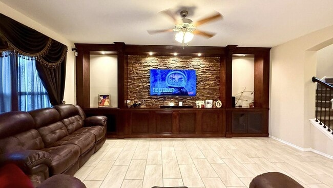 Building Photo - 3206 Hereford Dr