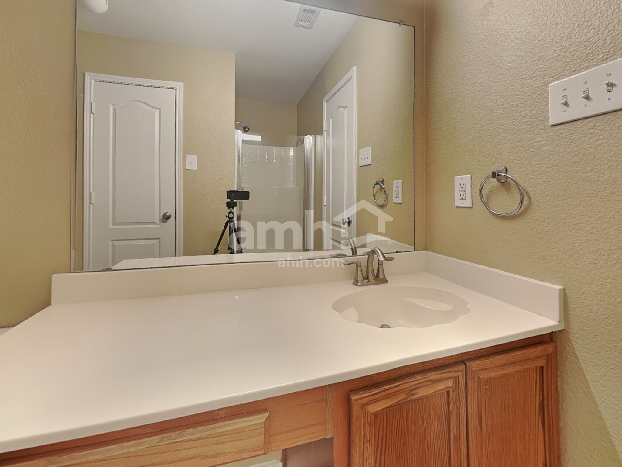 Building Photo - 1313 Gray Dawn Dr