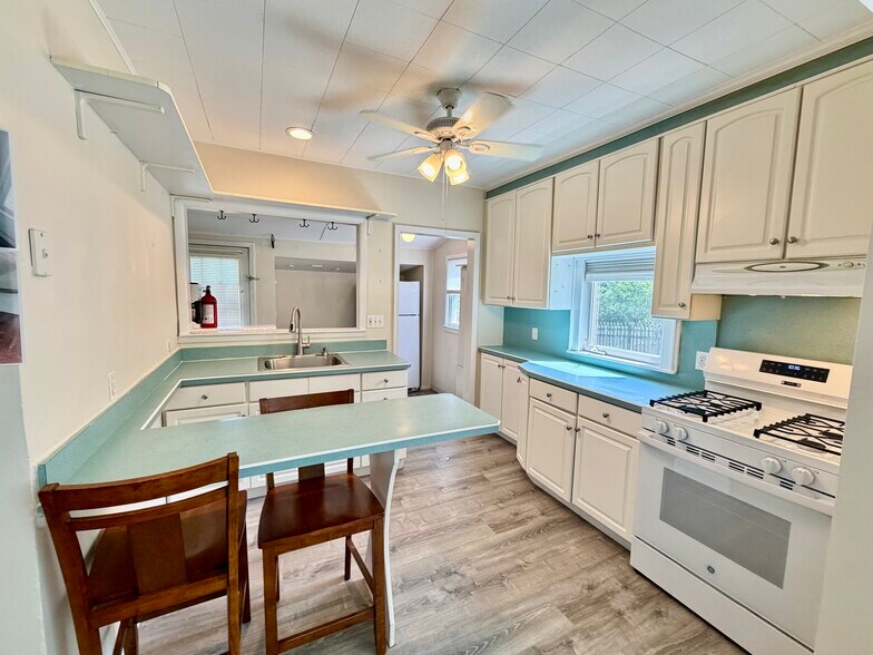 Building Photo - 815 Miller Ln