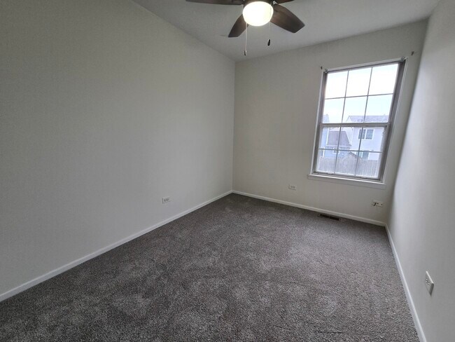 Building Photo - 3316 Huntington Ln