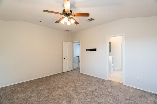 Building Photo - 408 Woodsorrel Way