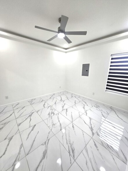 Building Photo - 3201 Magdalena St