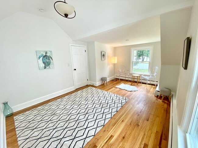 Building Photo - 31 Ziegler Ave
