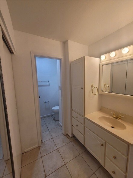 Building Photo - 7523 Beaudelaire Cir