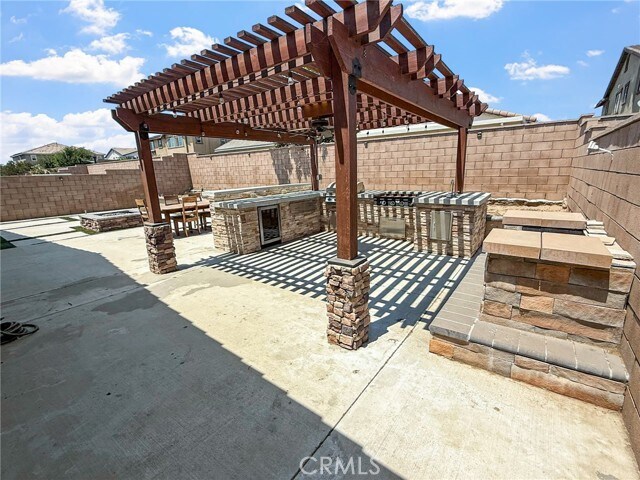 Building Photo - 2455 E Lewiston St