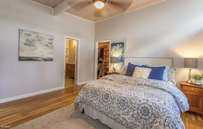 Building Photo - 3 br, 2 bath House - 1629 Sunset Drive