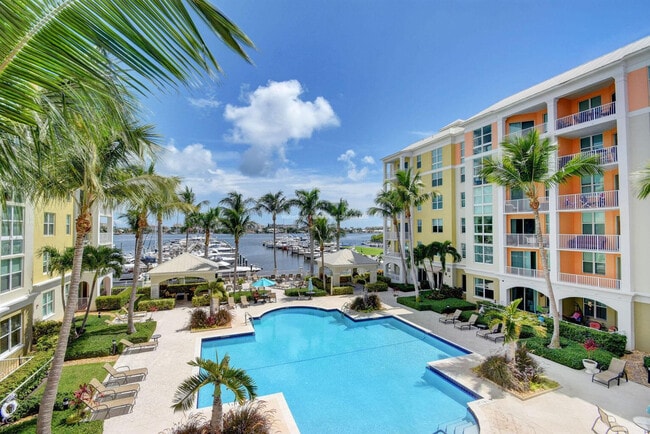 Building Photo - 804 E Windward Way