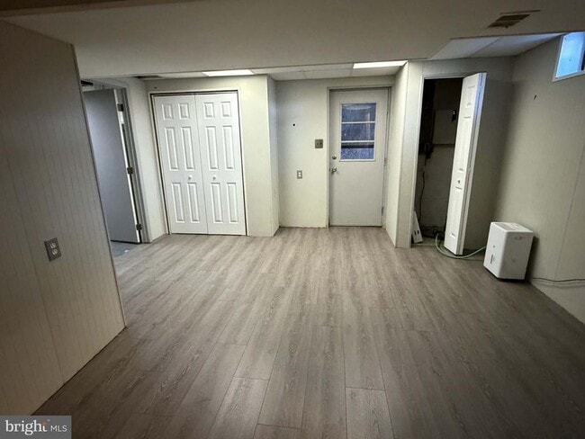 Building Photo - 111 Eastford Ct