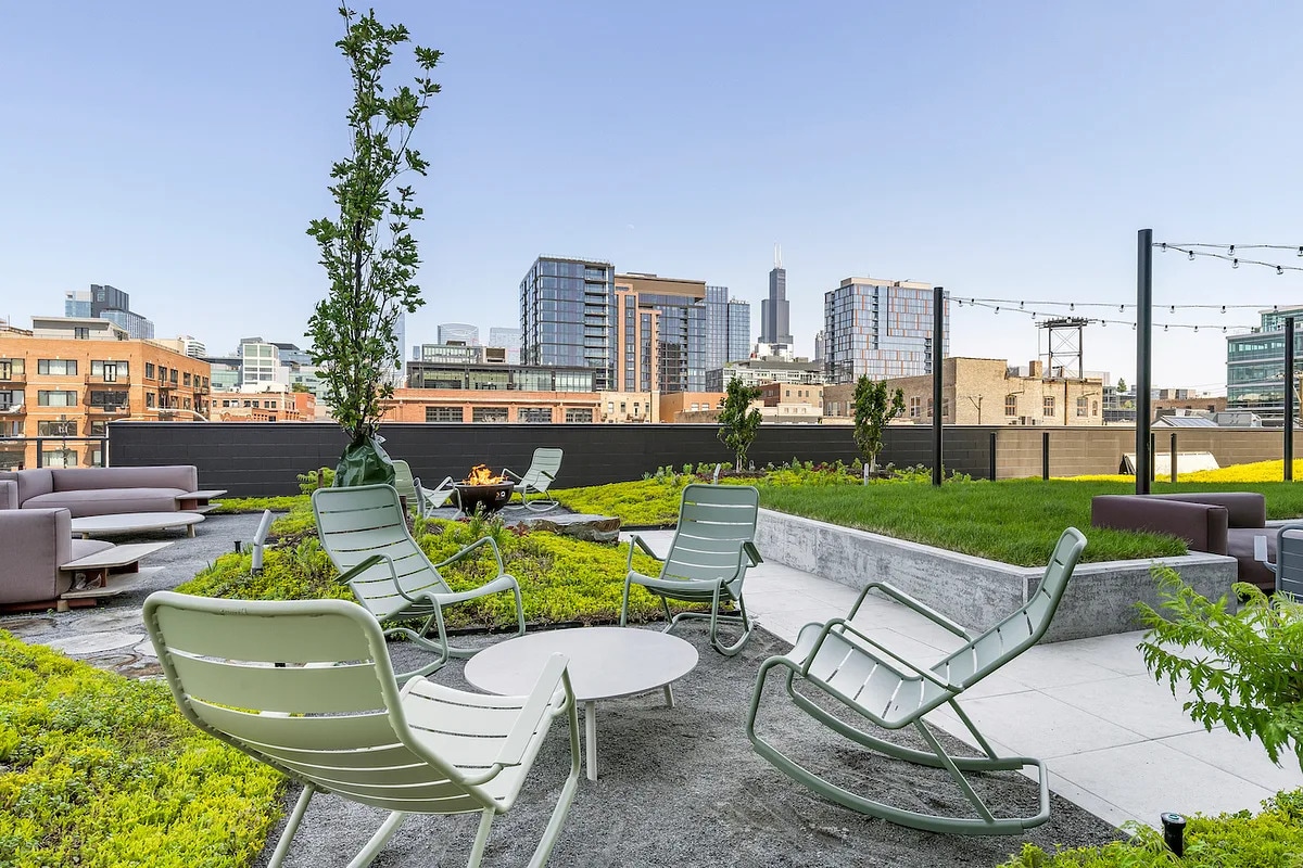 Building Photo - 151 N Elizabeth St