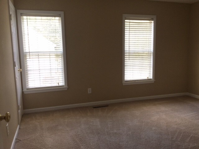 Building Photo - 6076 Birkdale Dr