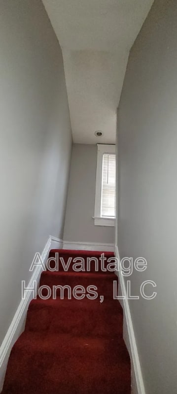 Building Photo - 3222 Charlotte St