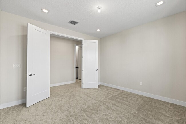 Building Photo - 10033 Stockrun Dr