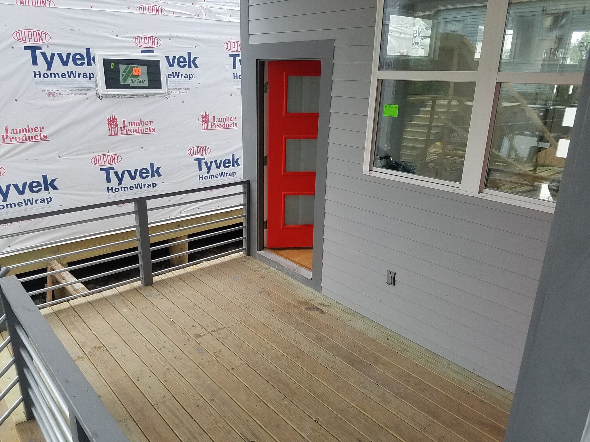 Private Covered Deck - 3205 Gravier Street