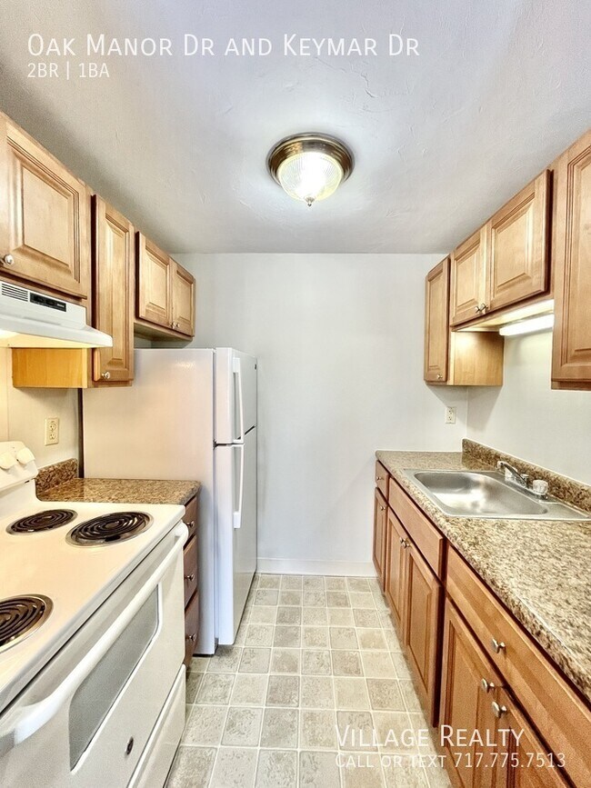 Building Photo - 221 Oak Manor Dr