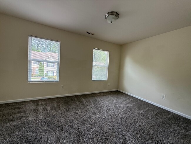 Building Photo - 8506 Quarton Dr