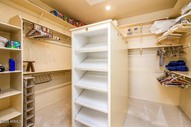 Building Photo - 10929 E Spring Creek Rd