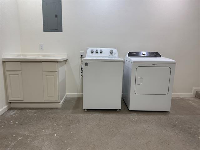 Building Photo - 2500 Rolling Hills Dr