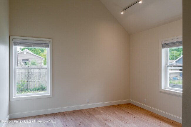 Building Photo - 136 Newkirk Ave