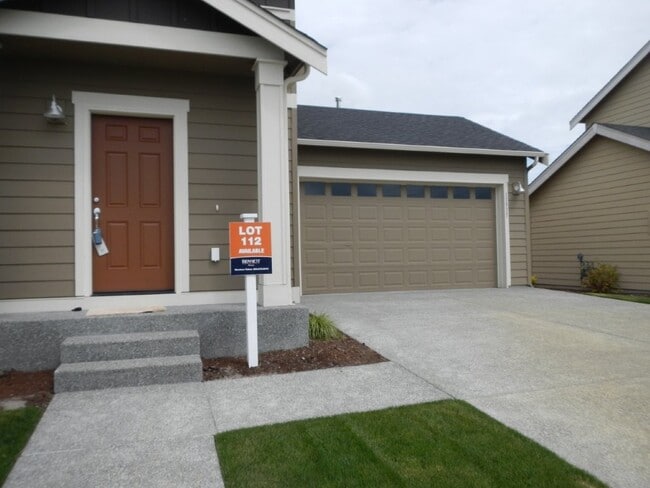 Building Photo - 11511 Glacier Pl NW