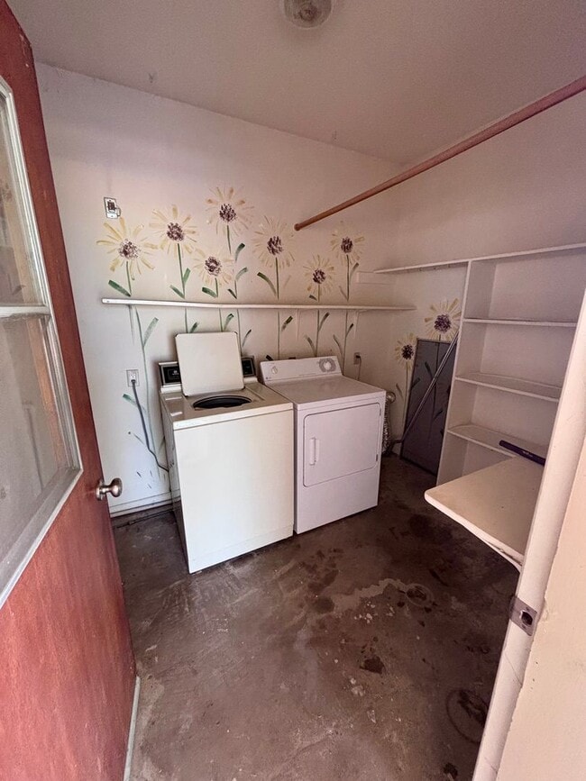 Building Photo - Unfurnished, 1-Year Long-Term Rental