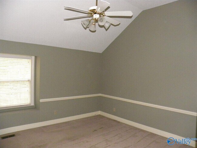 Building Photo - 101 Emerald Ln