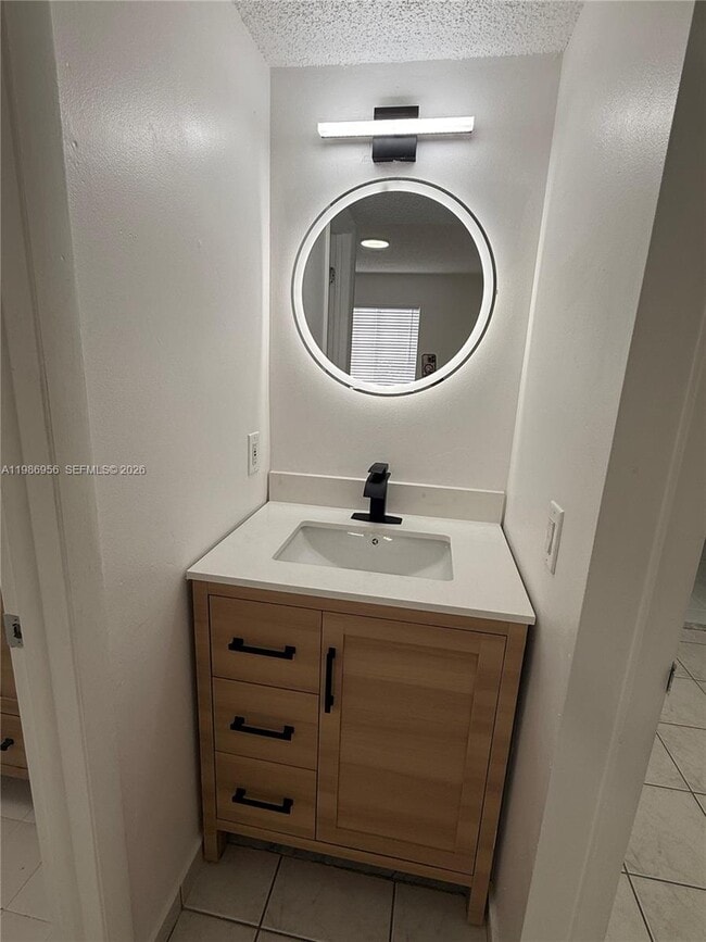 Building Photo - 3262 W 70th St