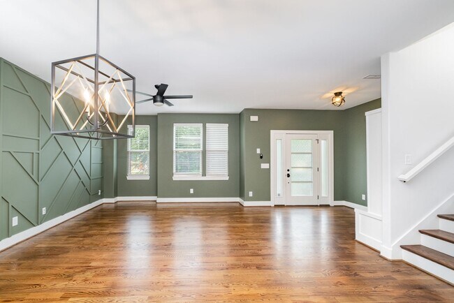 Building Photo - 1004 Antioch Pike