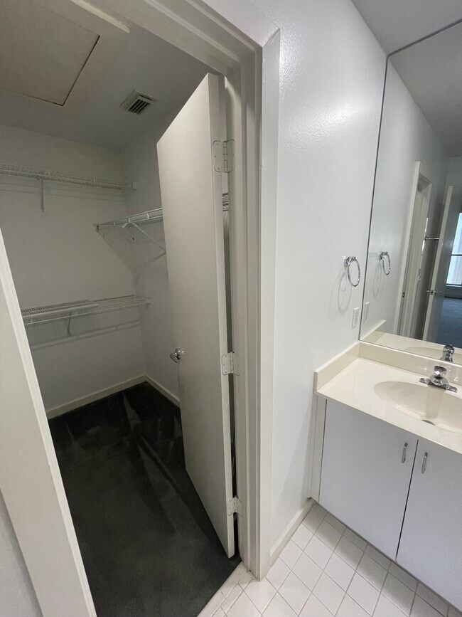 Master bath and closet connection - 2715 Chenevert St