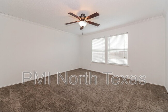 Building Photo - 1571 Thornhill Ln
