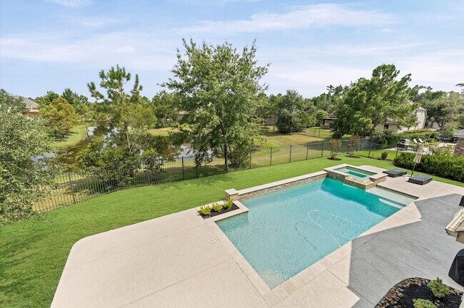 Building Photo - 10 Cayuga Pond Ct