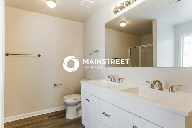Building Photo - 4 Bedroom Pet-Friendly Home in KNIGHTDALE, NC with Main Street Renewal