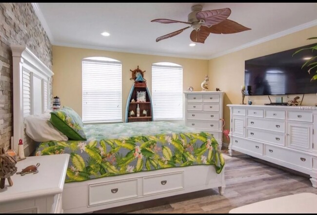 Building Photo - Charming 3BR 2.5 bath Townhome in heat of ...