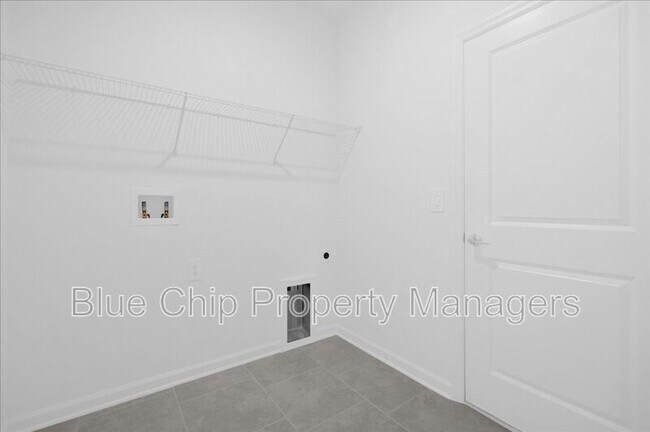 Building Photo - 2025 Shaggy Fisher Dr