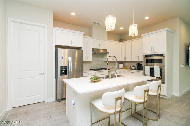 Building Photo - 14803 Loggerhead Dr