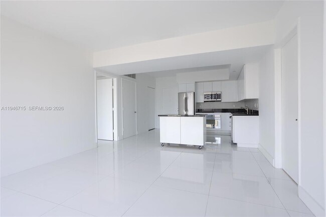 Building Photo - 92 SW 3rd St