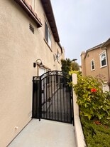 Building Photo - 41 Via Cancion